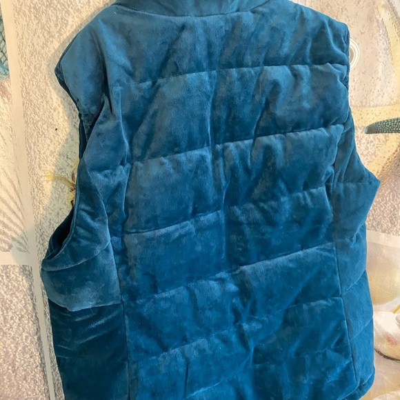 NWT soft puffer vest XXL - Picture 3 of 4